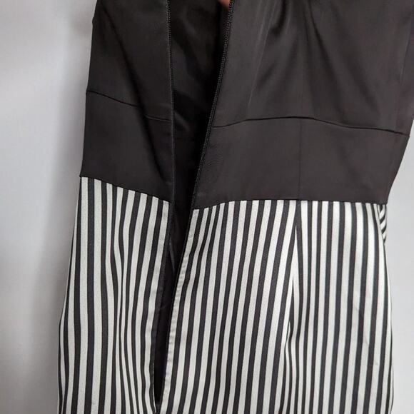 Phoebe By Kay Unger Black White Striped Mini Dress Sleeveless V-Neck Size 8 NWT - Picture 9 of 11